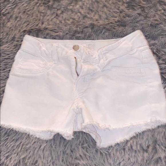 White jean shorts - Picture 1 of 2